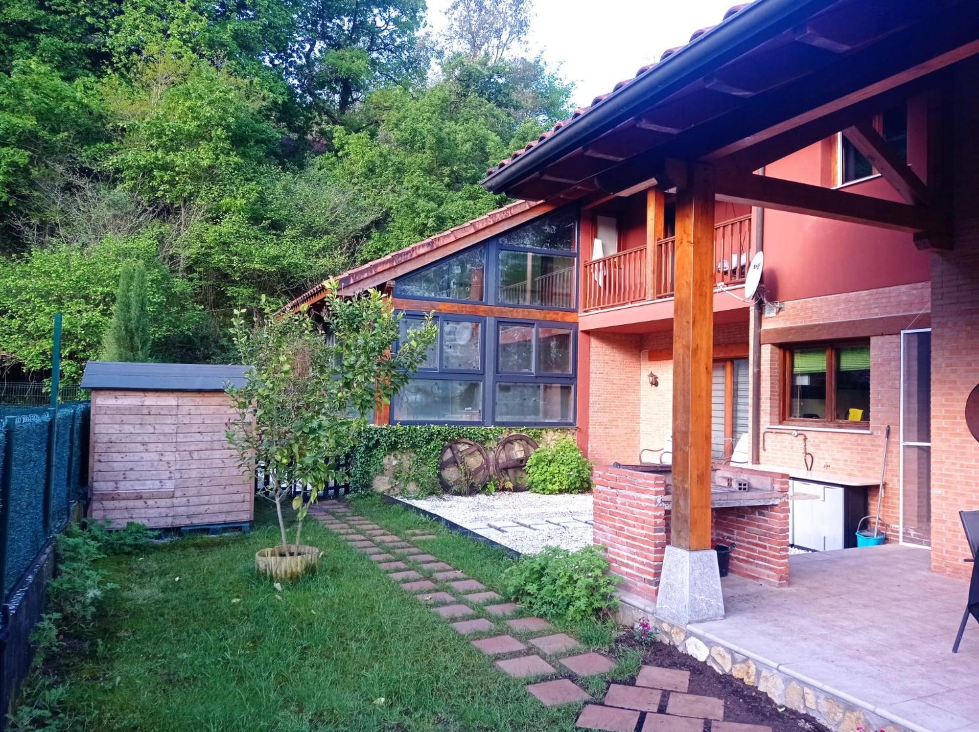 La Casa Malvarrosa Ampuero Buitenkant foto